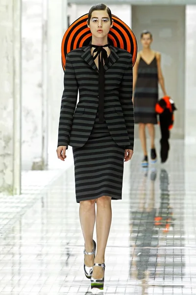 Look 31